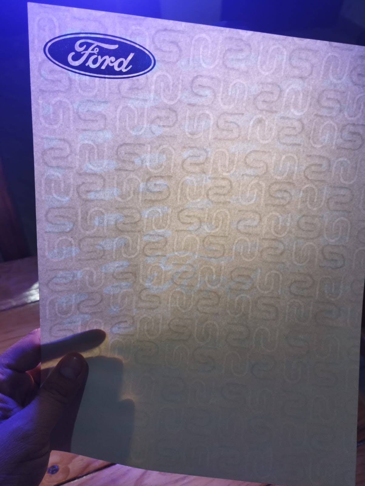 Papel seguridad ford uv