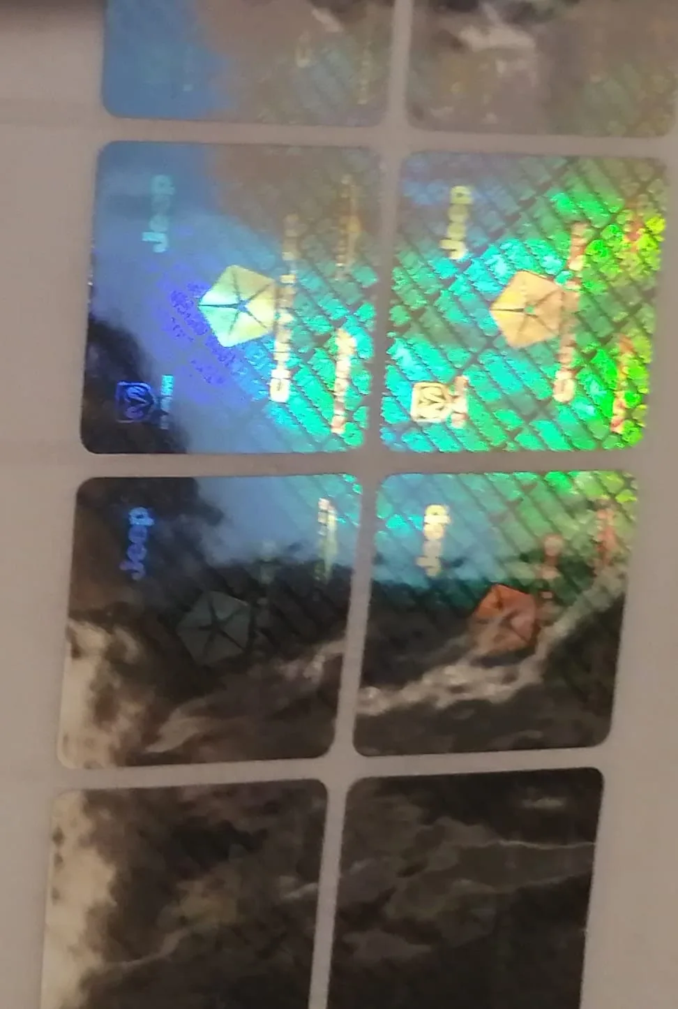 Holograma para documentos y facturas, pegado en frio - holograma 5
